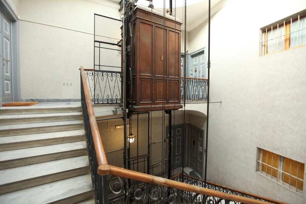 Отель 38 Viminale Street Рим Экстерьер фото