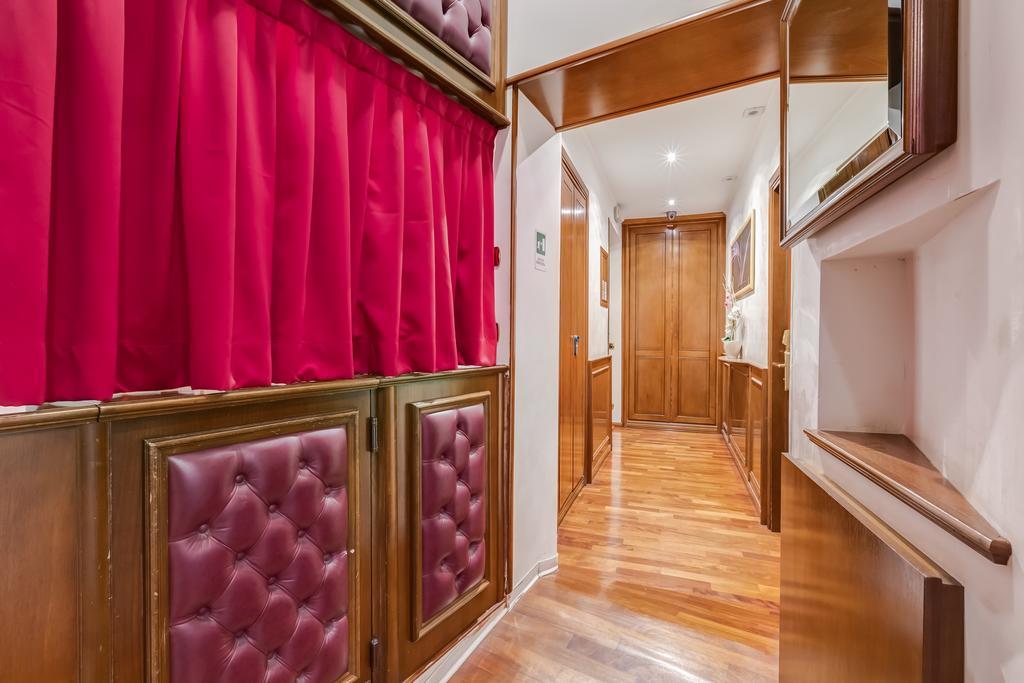 Отель 38 Viminale Street Рим Экстерьер фото