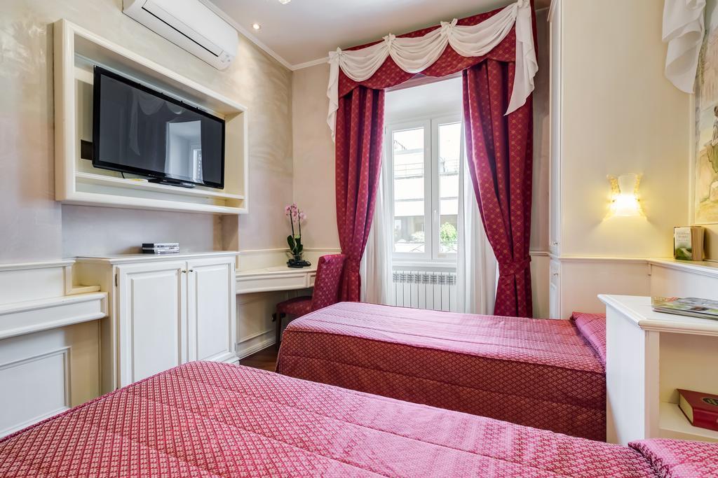 Отель 38 Viminale Street Рим Экстерьер фото