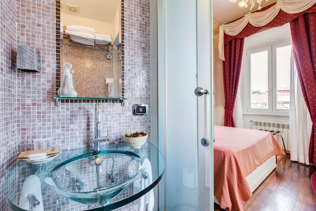 Отель 38 Viminale Street Рим Экстерьер фото